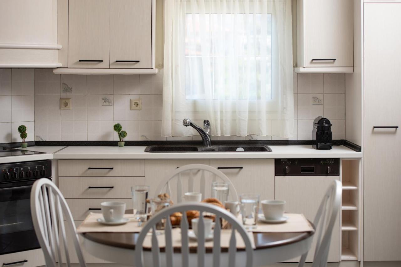 Olenia Luxury Apartments 4 เนโอสมาร์มาราส ภายนอก รูปภาพ